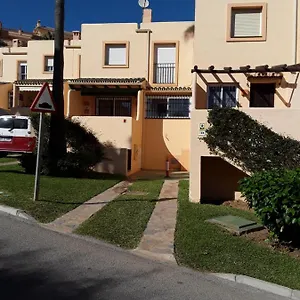 https://resort-marina-del-sol-by-adoorable350-mtrs-playa-piscinas.1costadelsol.com